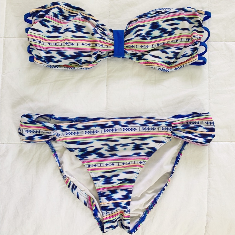 Like New VS tribal print bikini